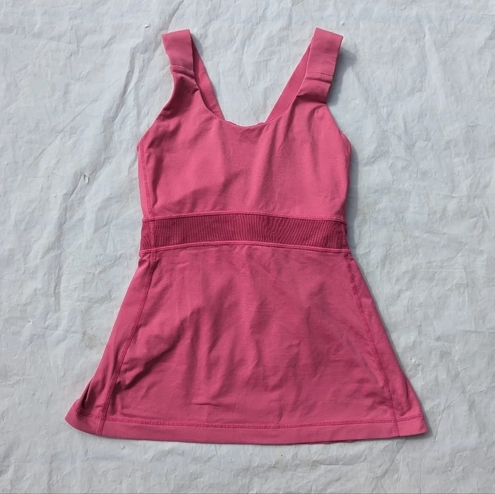 Lululemon Hot Pink Workout Tank with Cross Strap & Mesh Back Woman Size 6 Barbie